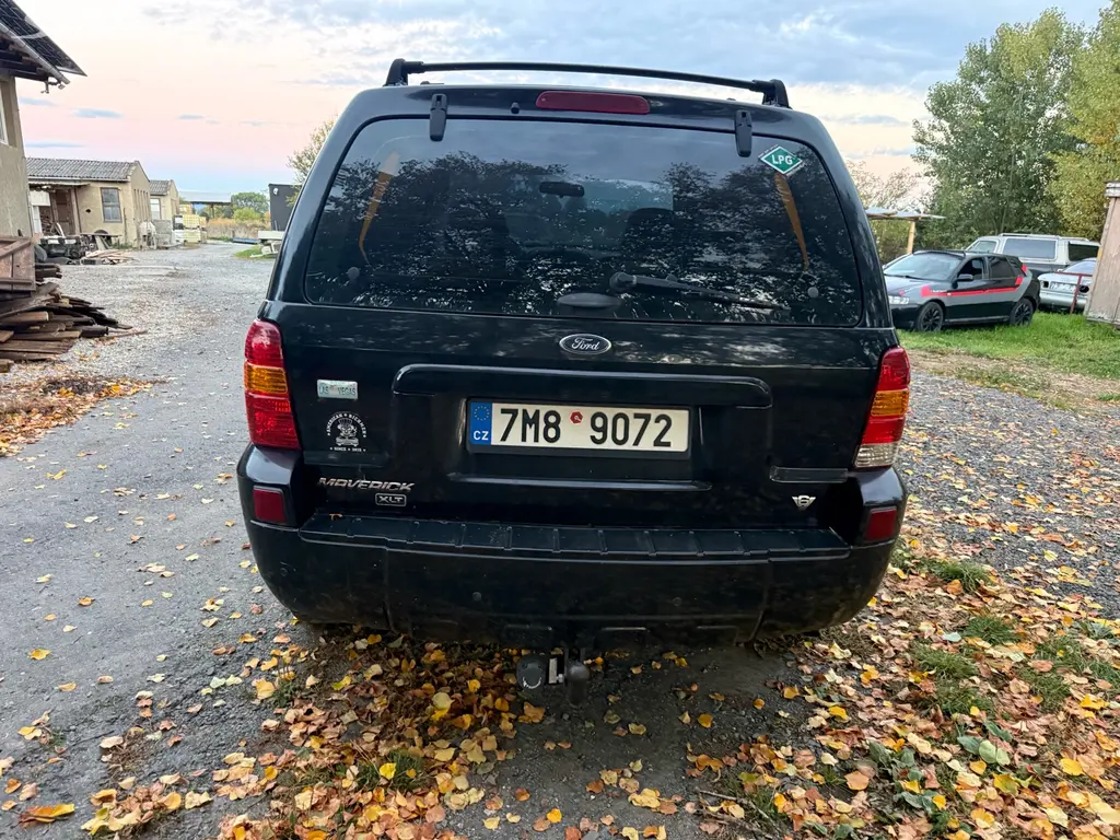 Ford Maverick 3.0 V6 149 kW 4×4, na opravu nebo - fotka 4