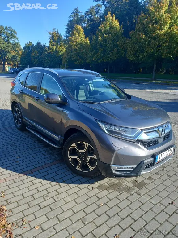 Prodám Hondu CR-V Hybrid 2.0i-MMD r.v.2019