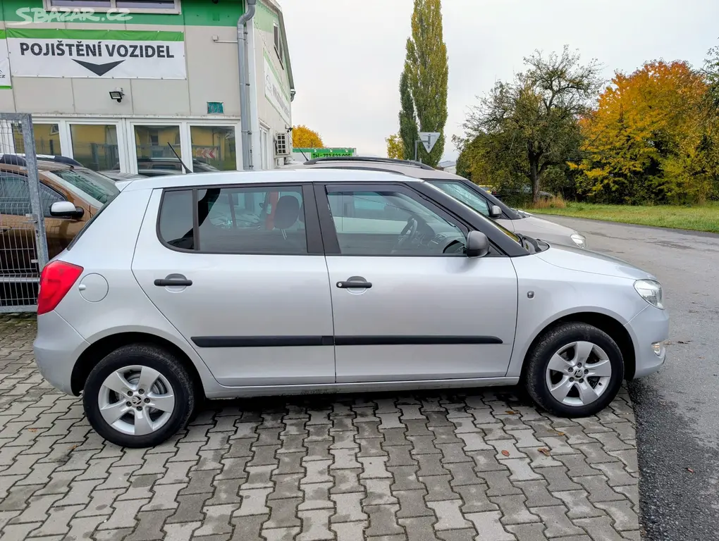 Škoda FABIA II 1.4 16V 63kW 2013 POUZE 80TKM - fotka 5