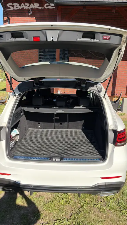 Mercedes Benz GLC 220d 4 matic AMG - fotka 5