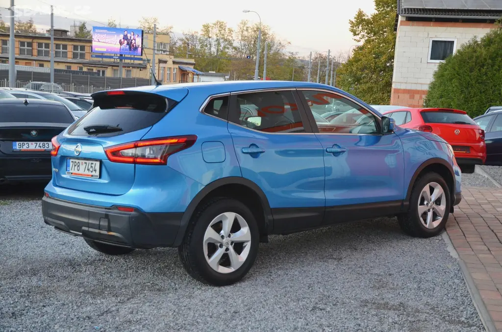Nissan Qashqai, 1.3 DIG-T 103kW ČR / 1.MAJ. - fotka 6