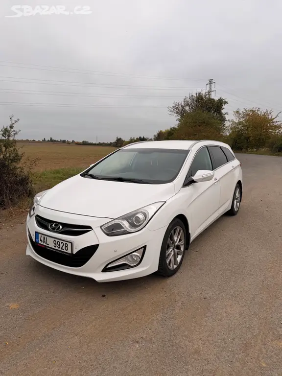 Hyundai i40 1,7 crdi r.v. 2015 - fotka 2
