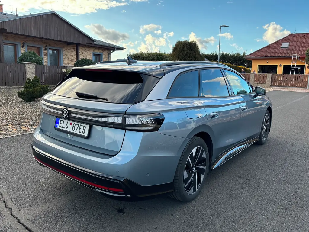 VW ID.7 TOURER PRO rv.2025 - fotka 4