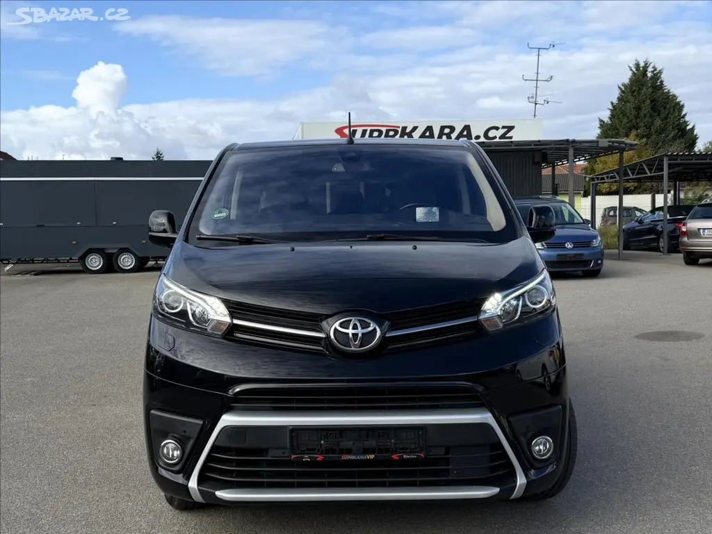 Toyota Proace Verso, 2,0 D-4D L2 Aut. 8 míst VIP