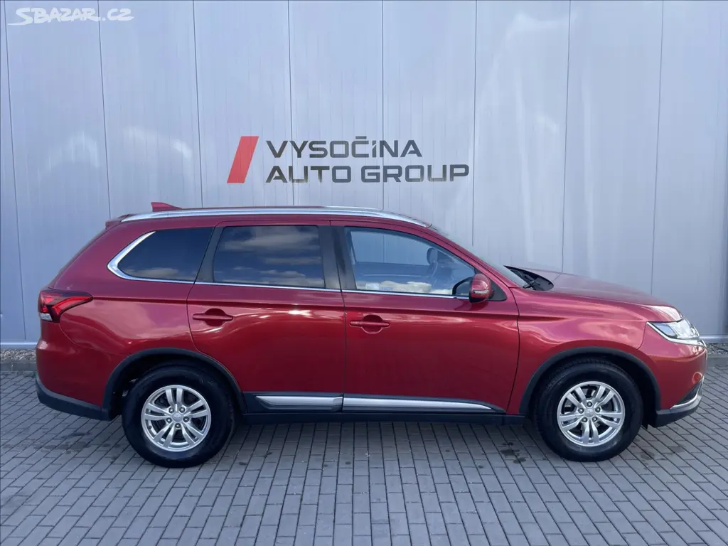 Mitsubishi Outlander, 2,0 INTENSE 4WD Nové ČR - fotka 5