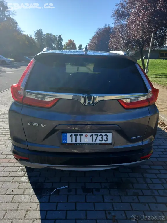 Prodám Hondu CR-V Hybrid 2.0i-MMD r.v.2019 - fotka 4