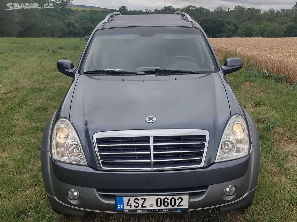 Ssangyong Rexton II. Stálá 4x4 automat bez koroze - fotka 3