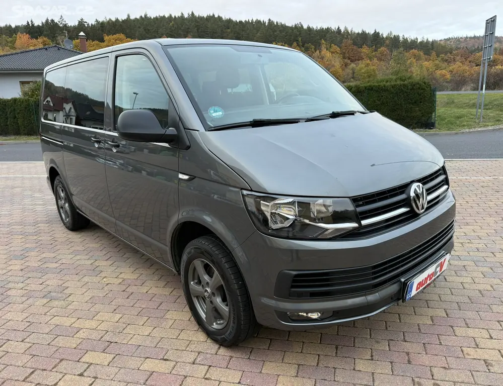 VW MULTIVAN T6 2.0 TDI 110kW-[telefon skryt]KM-7 MÍST - fotka 4