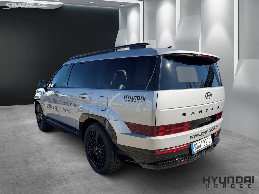 Hyundai Santa Fe, SF 1,6 T-GDI HEV 4WD CALLIG PN - fotka 3