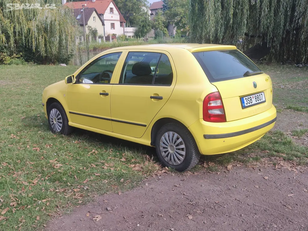 Škoda Fabia rok 2005, 266 000 km, STK 8/2027 - fotka 3