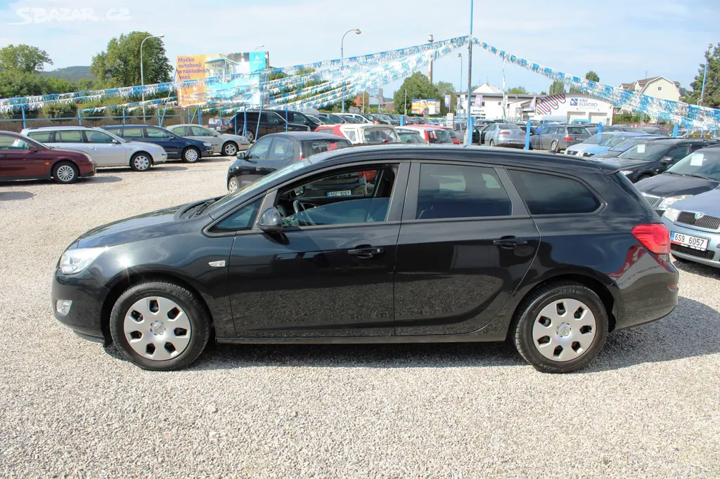 Opel Astra 1.4i KLIMA TEMPOMAT EL.OKNA - fotka 4