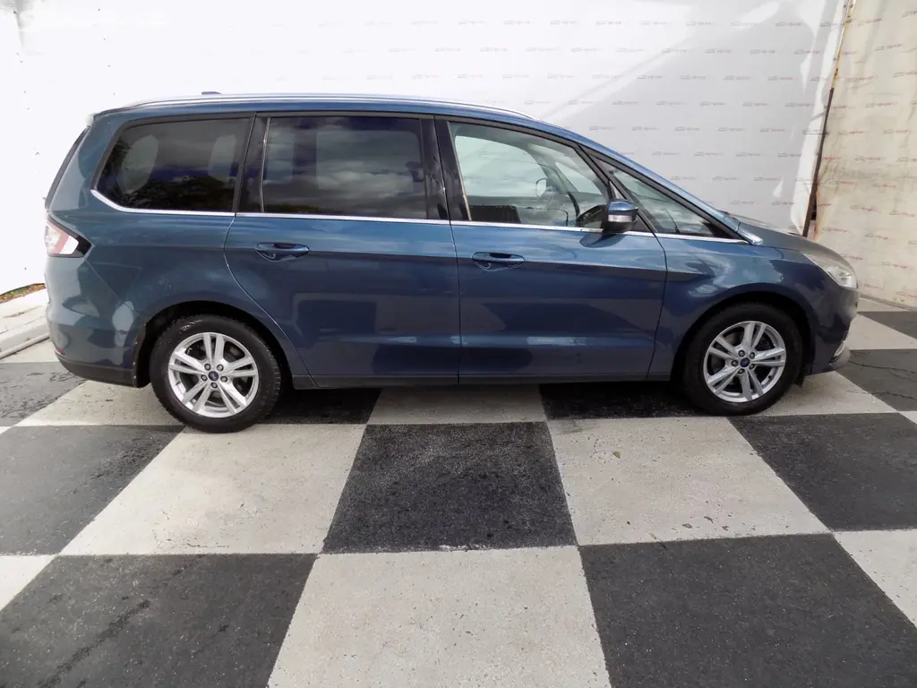 Ford Galaxy, 2.0TDCi/Titanium/7.míst/AT/LED - fotka 6