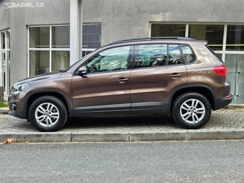 Volkswagen Tiguan, 1,4 TSi, ČR, 1.maj, serv.kn. - fotka 2