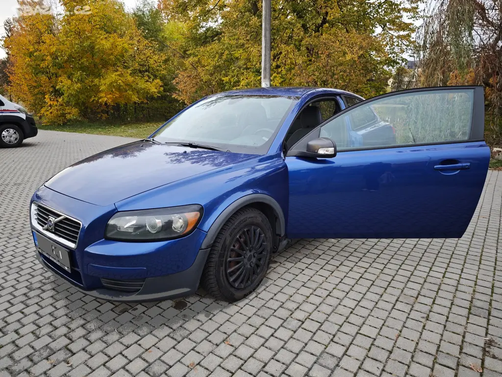 Volvo C30 1.6D - fotka 4