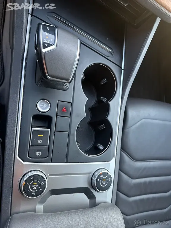 Volkswagen Touareg 3,0 Tdi 170 kw TOP STAV - fotka 4
