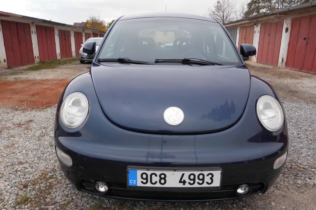 Volkswagen New Beetle, 2.0, 85 kW, rok 1999.