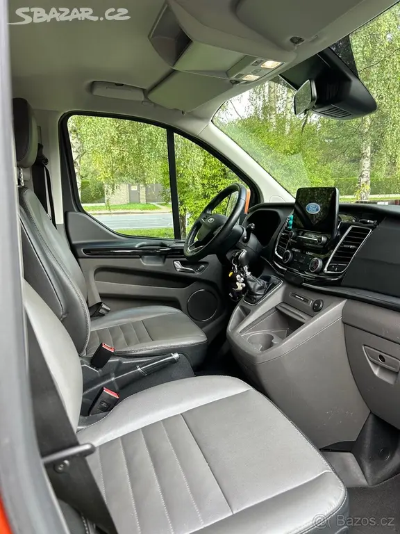 Ford Tourneo Custom 2,0 Titanium X L1 2022 136 k - fotka 5
