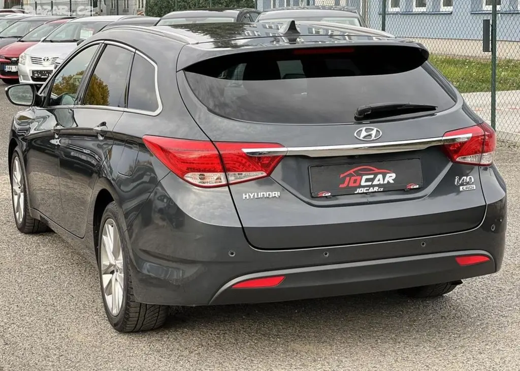 Hyundai i40 1.7CRDi NAVI KAMERA TEMPOMAT manuální - fotka 5