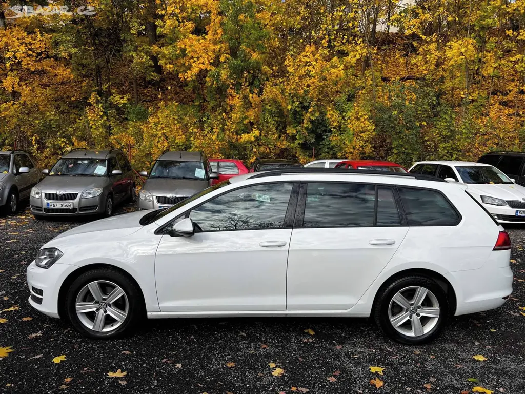 VW Golf Combi 2.0TDI 110kW klima 133tkm 2014 - fotka 3