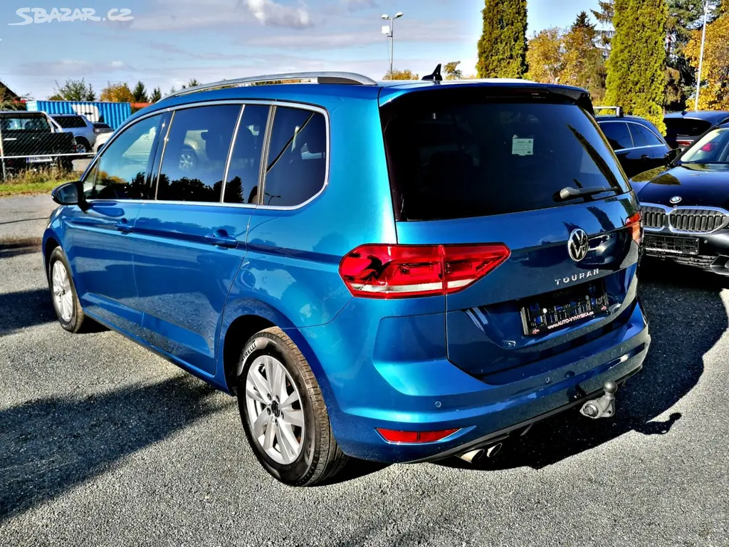 Volkswagen Touran, 2.0 TDi DSG,110kW,Highline,ACC - fotka 4
