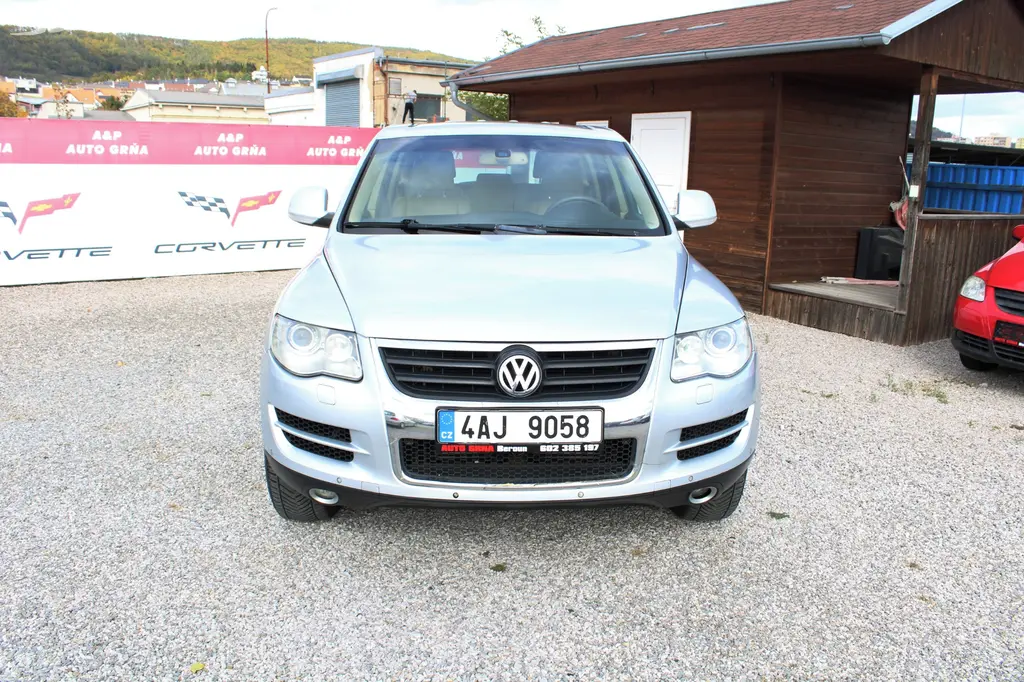Volkswagen Touareg 2.5 TDI R5 PRUŽINY XENONY KŮŽE - fotka 2