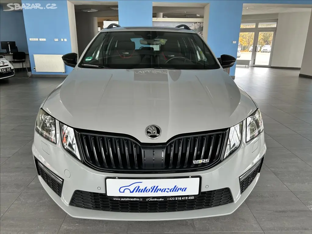 Škoda Octavia, 2,0 TSI 180kW,RS,MANUÁL,SERV - fotka 2