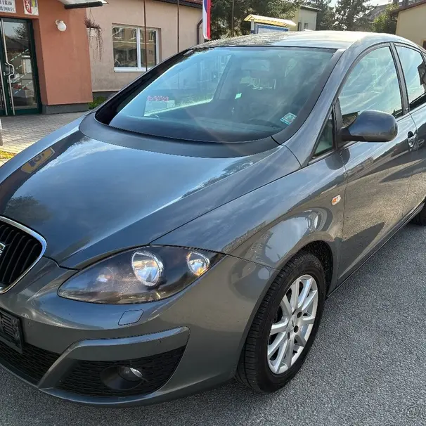 Seat Altea 1,2 tsi 77kw rv.2014 serviska,výba