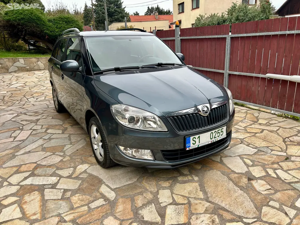 Škoda Fabia, 1.2 TSI 63KW STYLE DIG.KLIMA - fotka 3