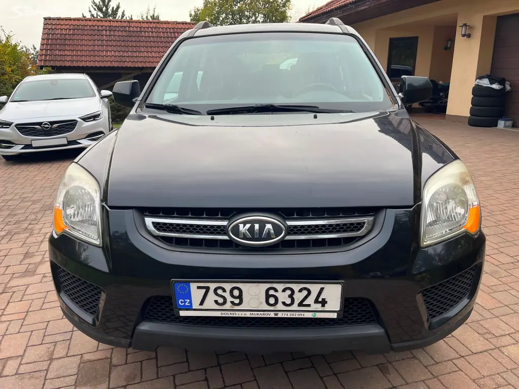 Kia Sportage 2.0i 4x4 CZ 1.Majitel Nová STK - fotka 3