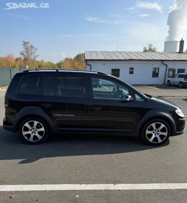 Volkswagen touran - fotka 4