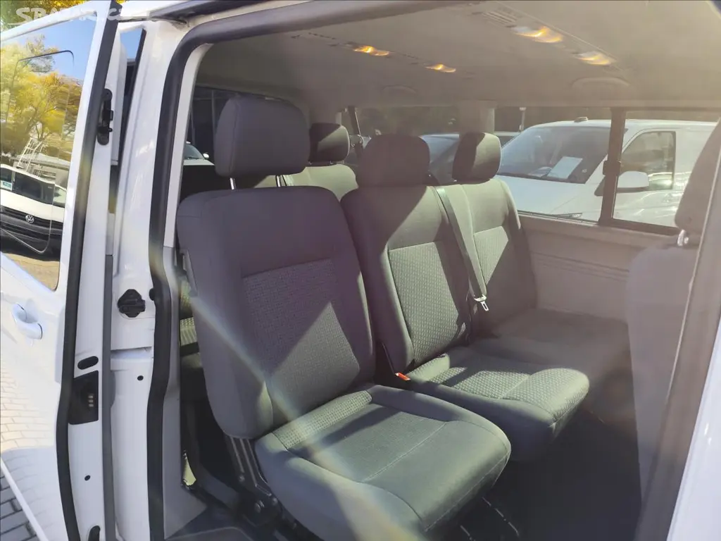 Volkswagen Caravelle, 2.0TDI 75KW ALU AC TOP KM GARA - fotka 4