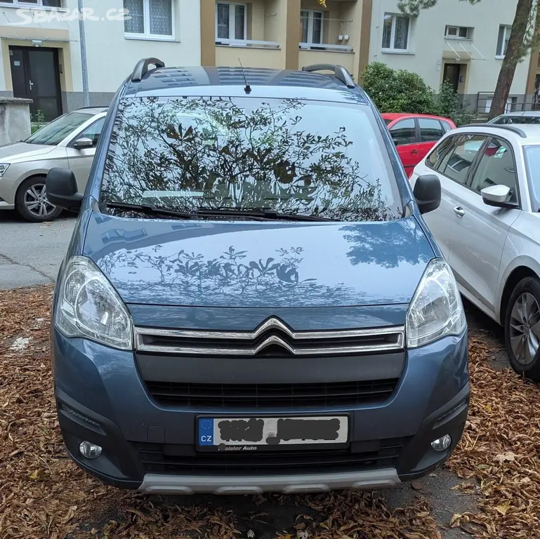 Citroen Berlingo 1.6HDI Multispace [telefon skryt]km - fotka 3