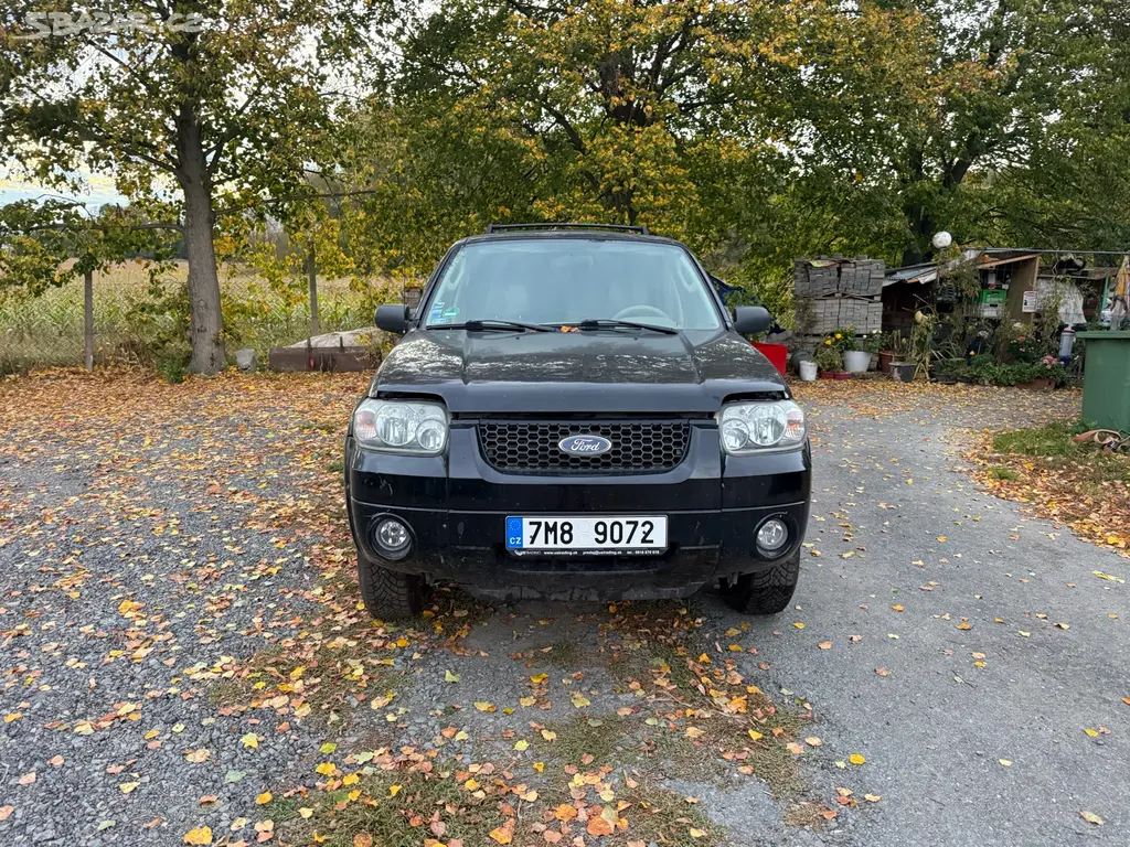 Ford Maverick 3.0 V6 149 kW 4×4, na opravu nebo