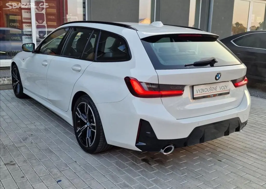 BMW Řada 3, 320d xDrive M-Sport,ČR,1.Maj.1 - fotka 3