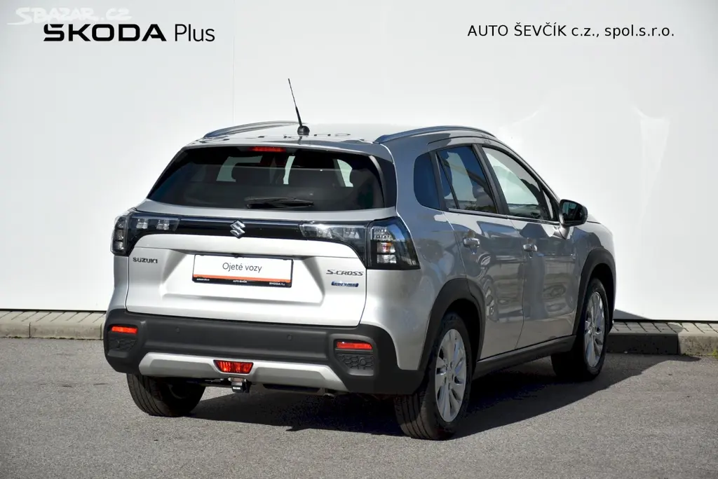 Suzuki SX4 S-Cross, 1.4 BoosterJet 95kW 4x4 - fotka 2