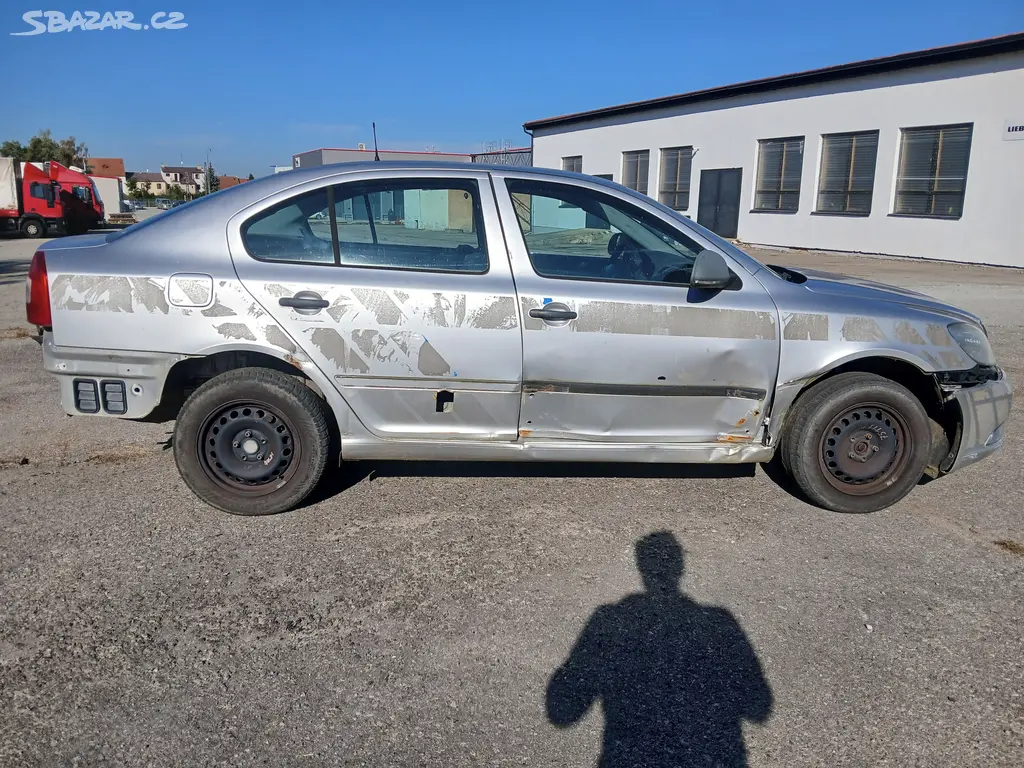 Škoda Octavia, 1.6MPI, 75kW, man., ČR - fotka 6