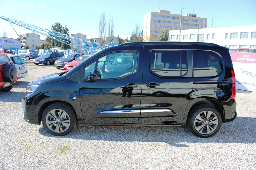 Toyota ProAce City Verso 1.5d 96KW PANORAMA NAVI - fotka 4