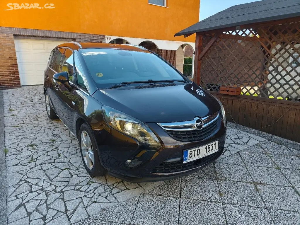 Opel Zafira 1,9 tourer CDTI 121 kW 2012