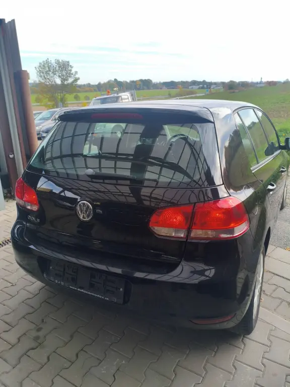 Volkswagen Golf 1.4 16V MPI - fotka 4