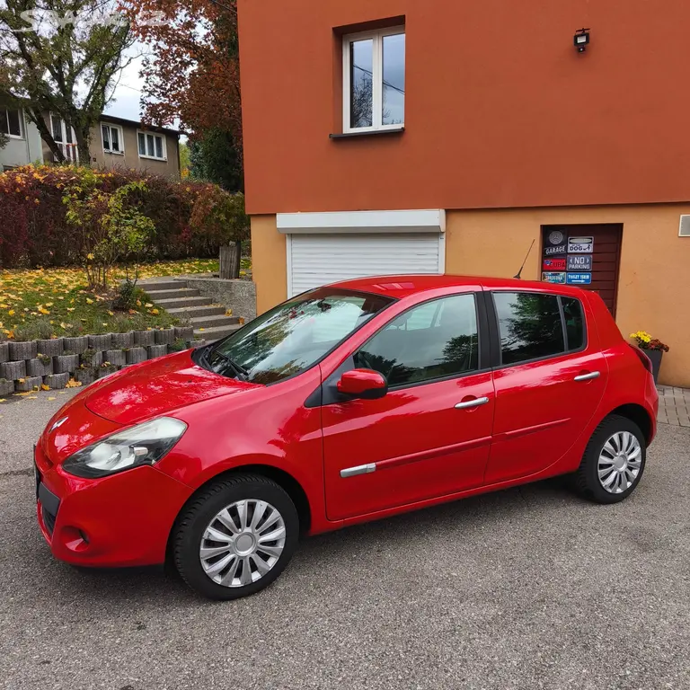 Renault Clio 1.2 16V 55kw,poctivých 163tkm,rok2011 - fotka 2