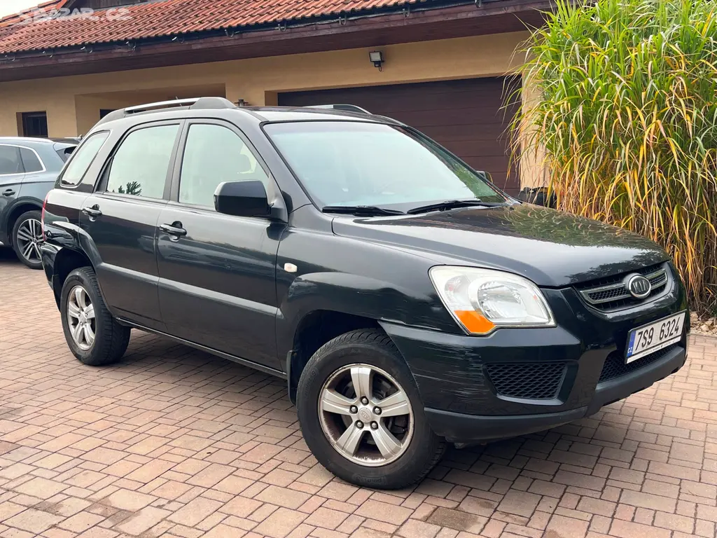 Kia Sportage 2.0i 4x4 CZ 1.Majitel Nová STK