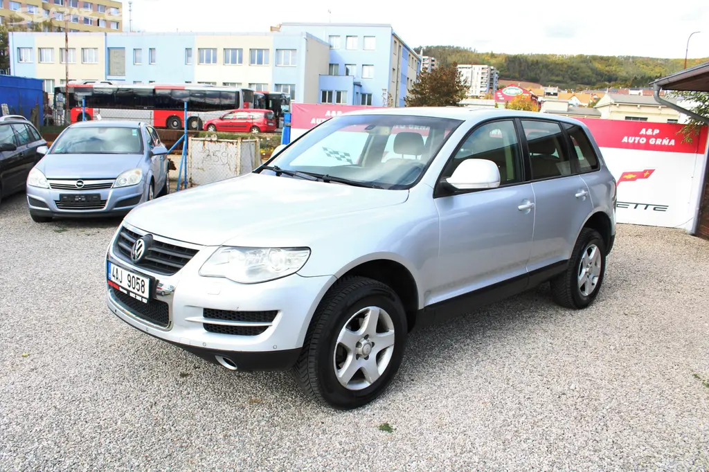Volkswagen Touareg 2.5 TDI R5 PRUŽINY XENONY KŮŽE - fotka 3
