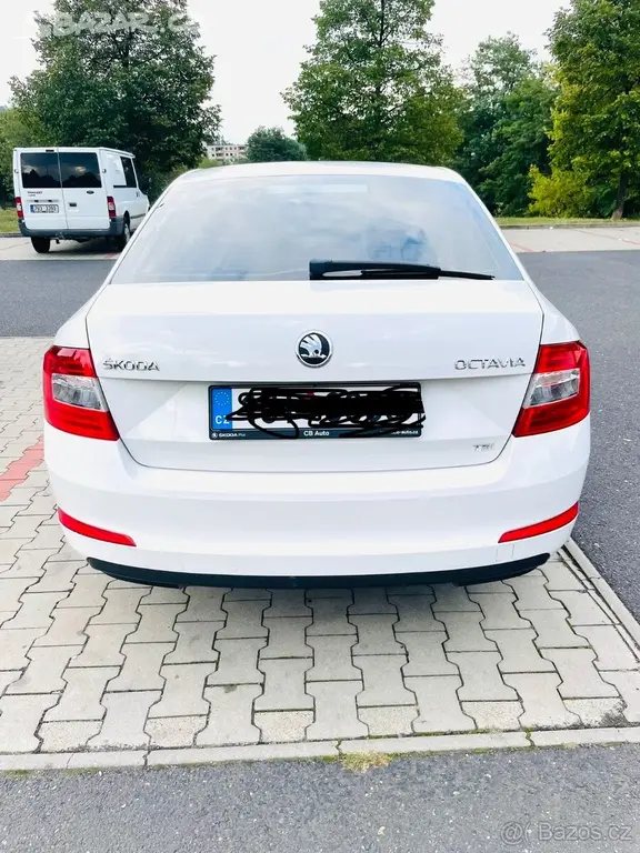 Škoda Octavia 1,2 TSI 77 kw - fotka 2