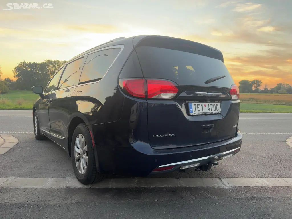 Chrysler Pacifica 3,6 Limited LPG Radar 360 2018 - fotka 3