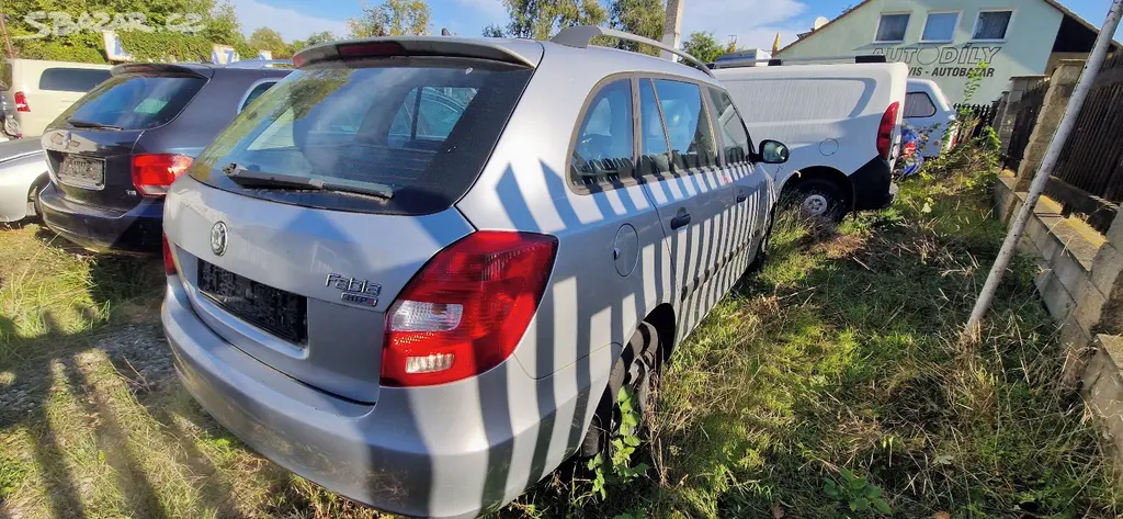 Škoda Fabia 1,2 51 kW rok výroby 2010 - fotka 3