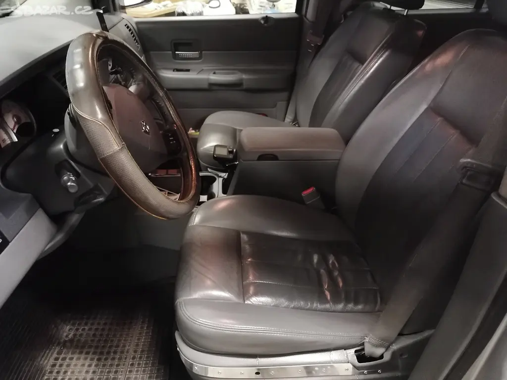 Dodge Durango 5,7 hemi V8, LPG, nová STK. - fotka 4