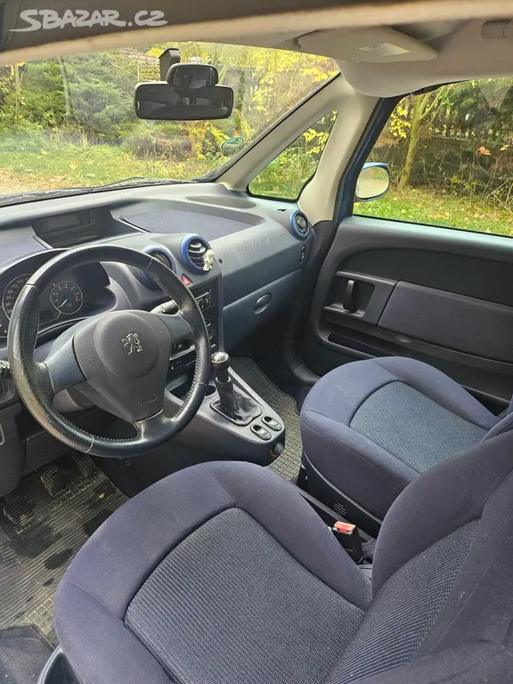 Peugeot 1007 1.4 benzin 135xxxkm najeto - fotka 5