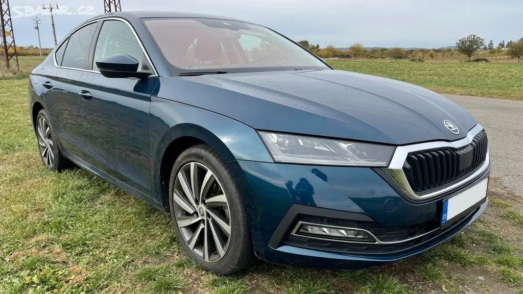 Škoda Octavia IV 2.0 TDI DSG Style Plus - fotka 2