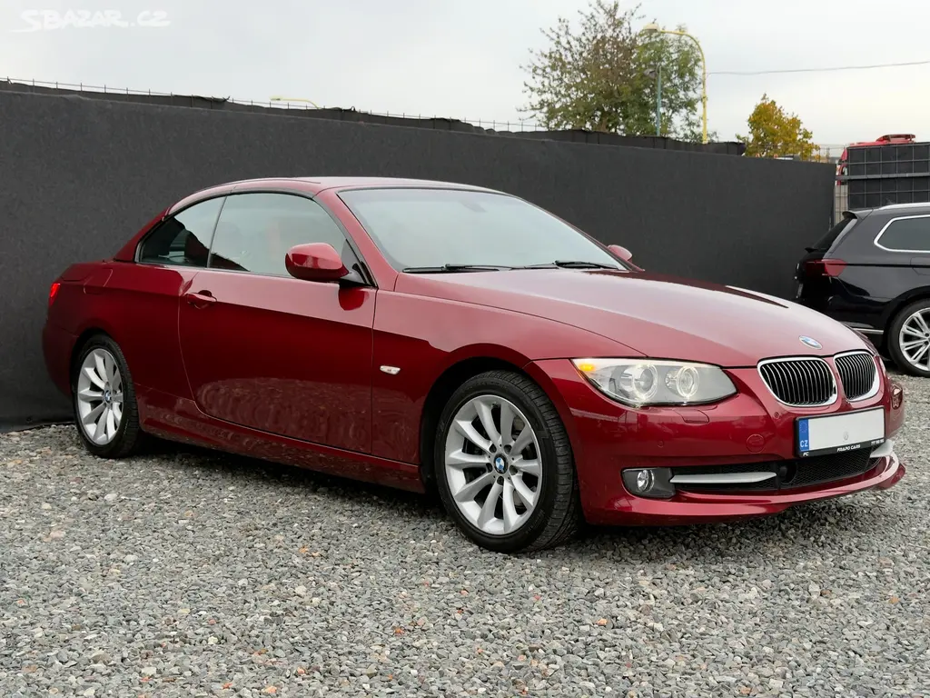 BMW E93 330d 180kW LCI 2010 | 102.889km sportsitze - fotka 3