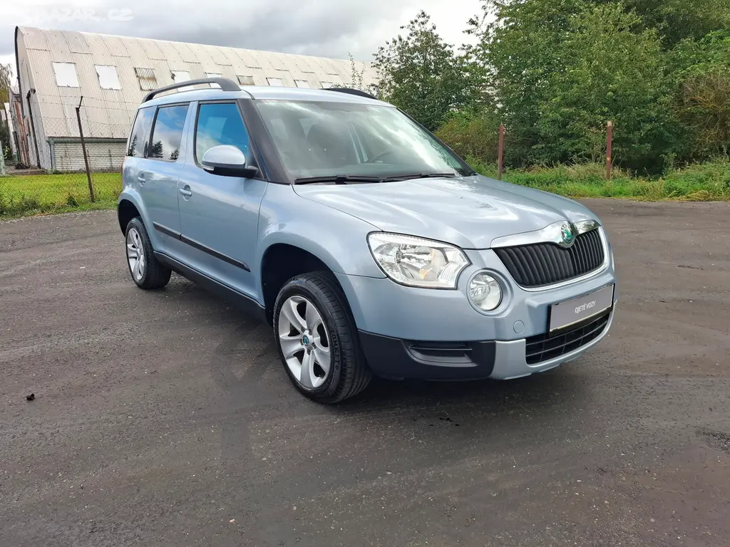 Škoda Yeti 1.2TSi 77kW,klima,senzory,tempomat,Čr - fotka 3